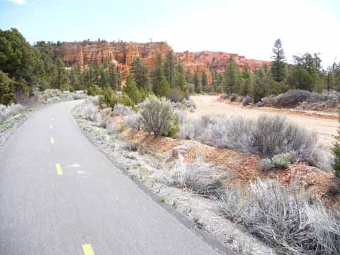 Red Rocks Canyon on way to Bryce Canyon Southern